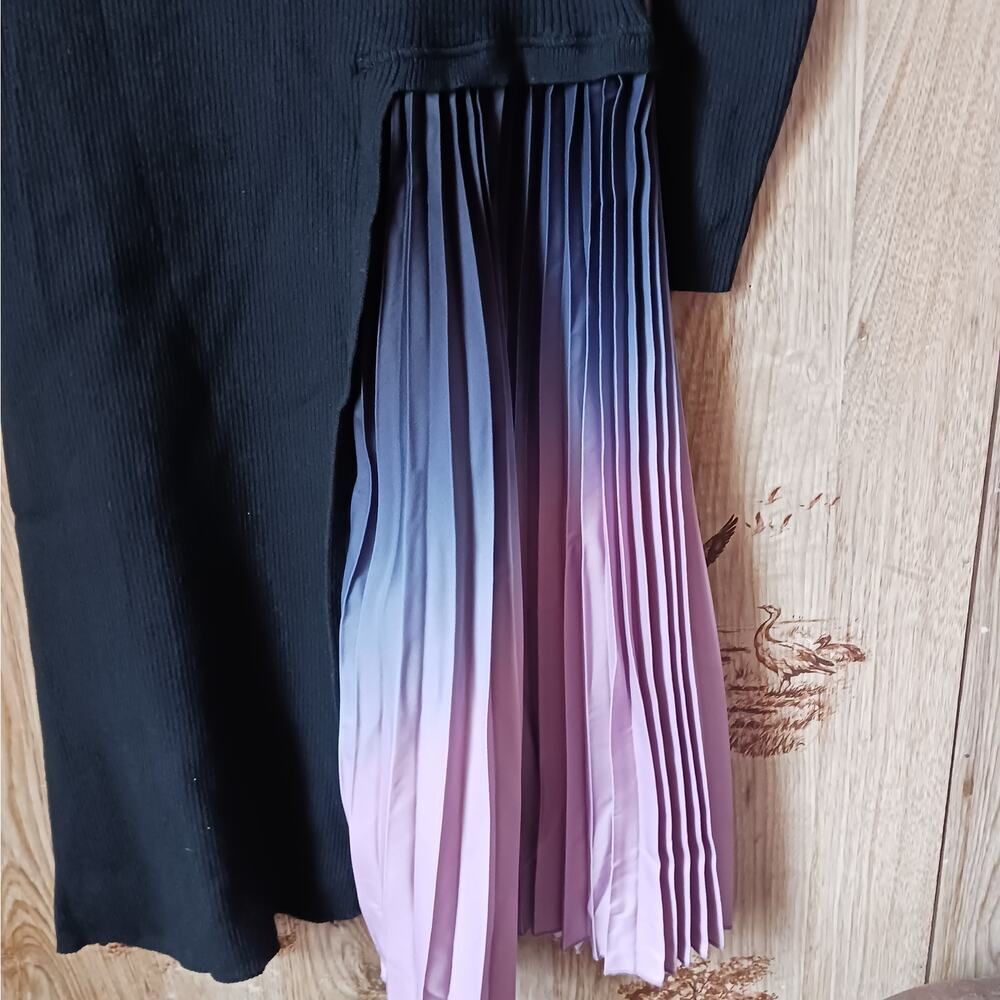 As Seen On T.V Gradient Pleated Splicing Knit Dress in Black Size Small - Picture 7 of 10